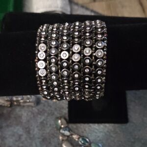 Chic Black and Silver Beaded Bracelet
